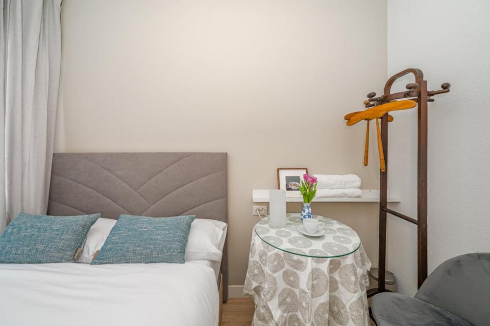 Madrid Rio Rooms Esterno foto